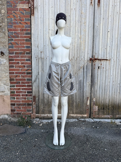 SHORT EN NYLON (GRIS)