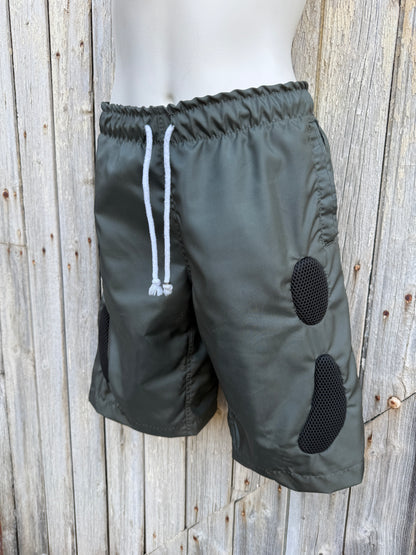 SHORT EN NYLON (VERT)