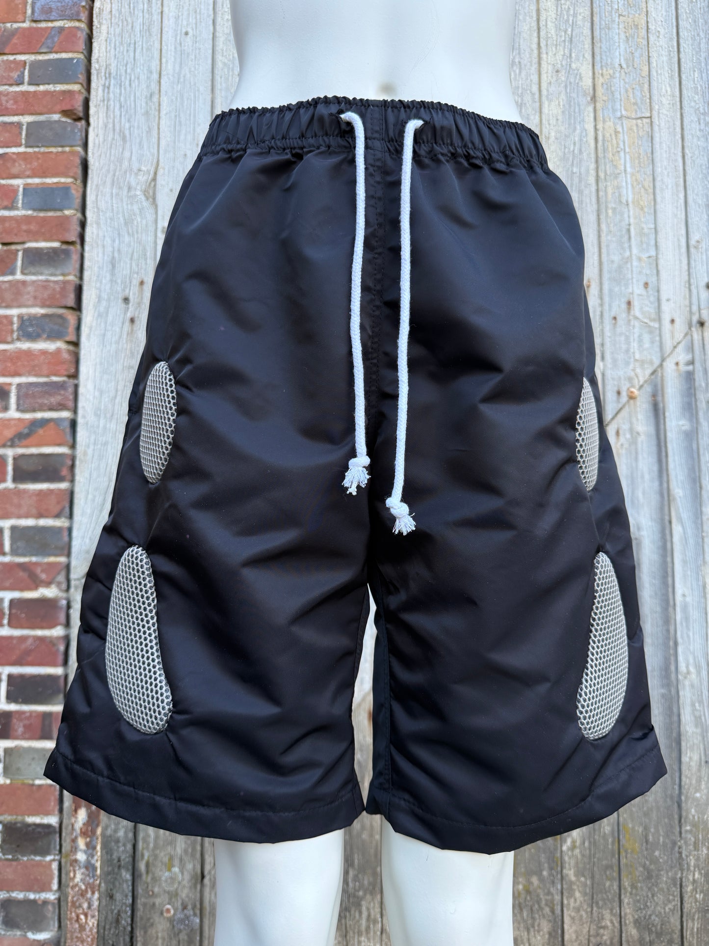 SHORT EN NYLON (NOIR)