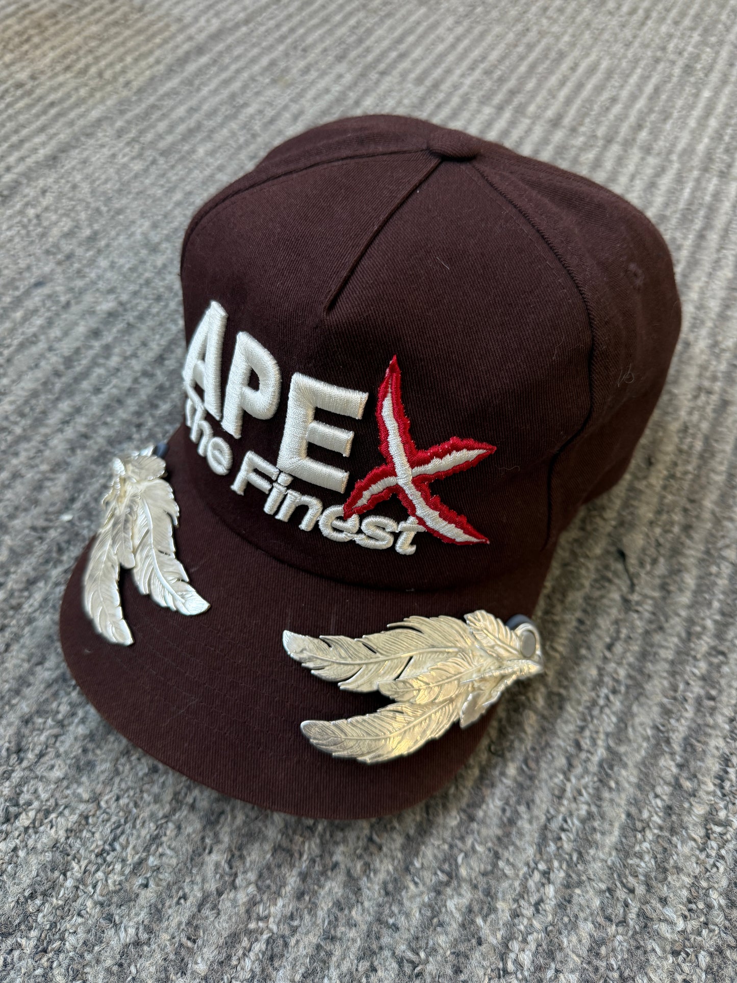 APEX CAP • PLUMES