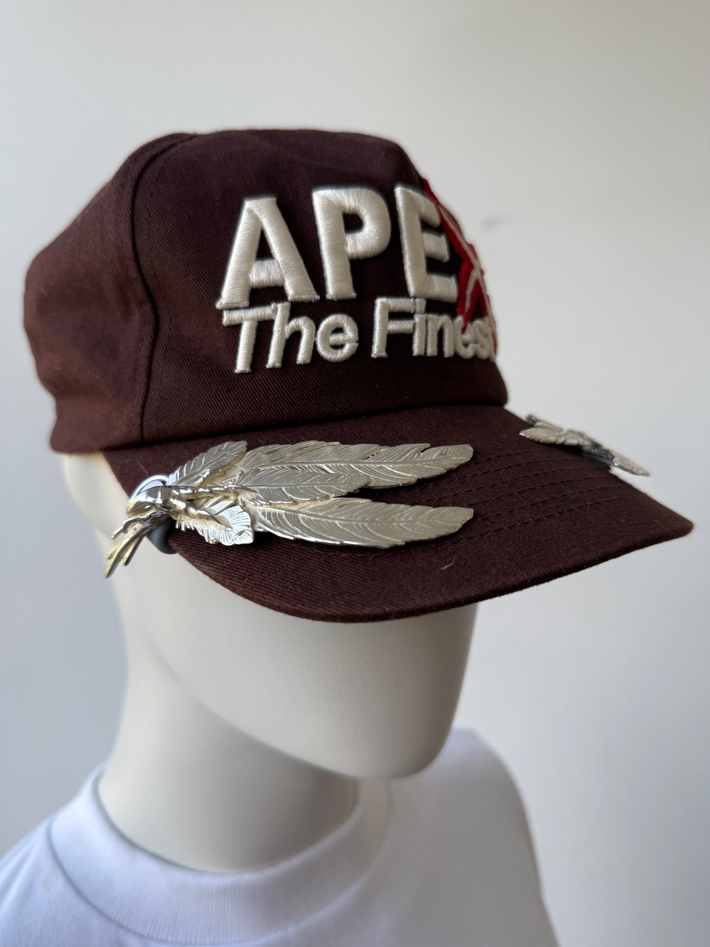 APEX CAP • PLUMES