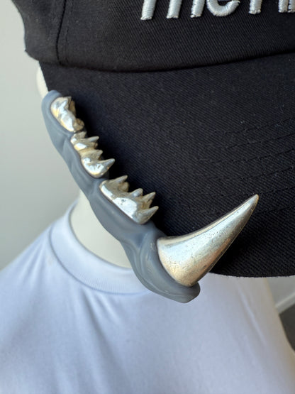 APEX CAP • FANGS